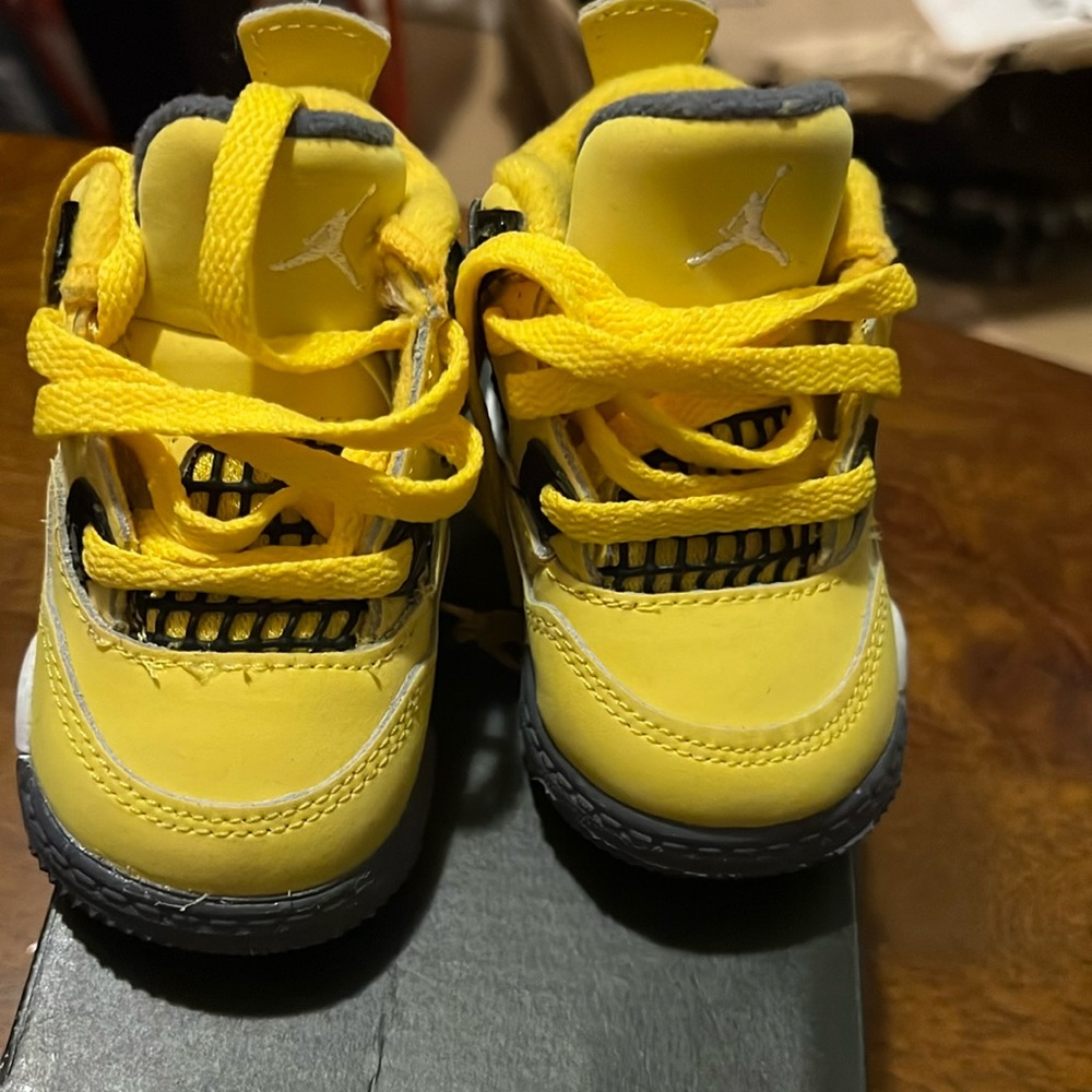 Gently used Jordan’s for babies